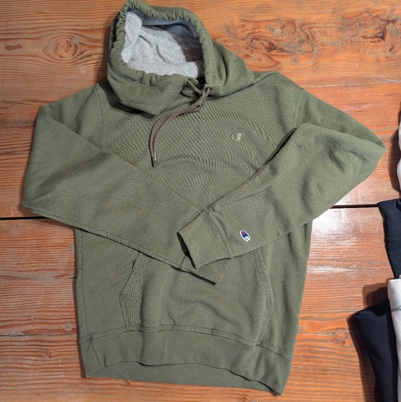 Champion Hoodie - Picture 1 of 3